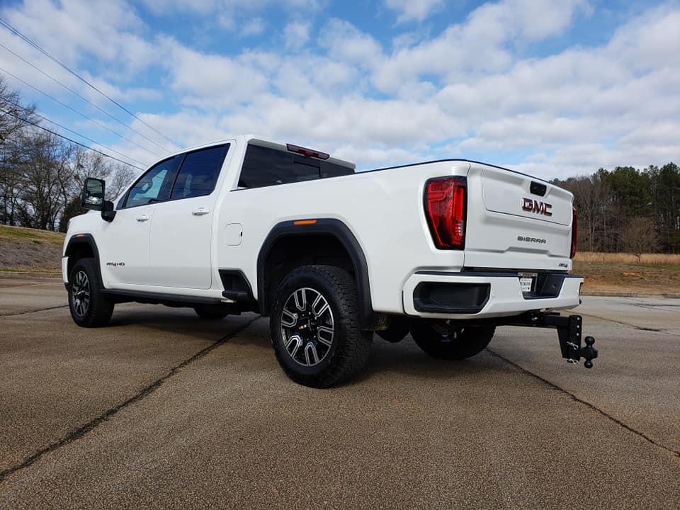 2.5&quot; Heavy Duty 6&quot; Drop/Rise Hitch - In Use